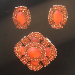 VINTAGE! ORANGE JELLY & RHINESTONE BROOCH/CLIP-ONS
